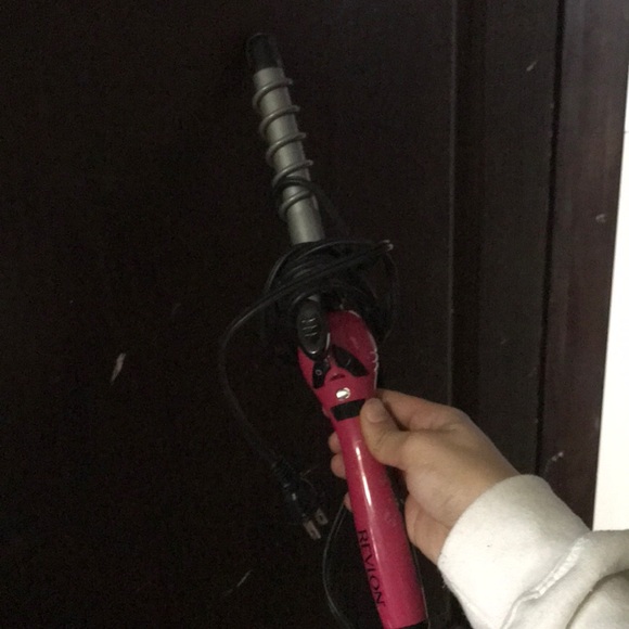 Revlon curly - Picture 1 of 1